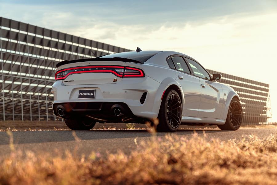  Dodge Charger Scat Pack Widebody 2019 года  (фото 36 из 79)